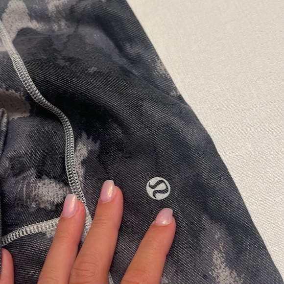 7. Lululemon Wunder Under MidRise Pant Floral Platoon Silver Spoon Ambient Grey - Picture 5 of 7